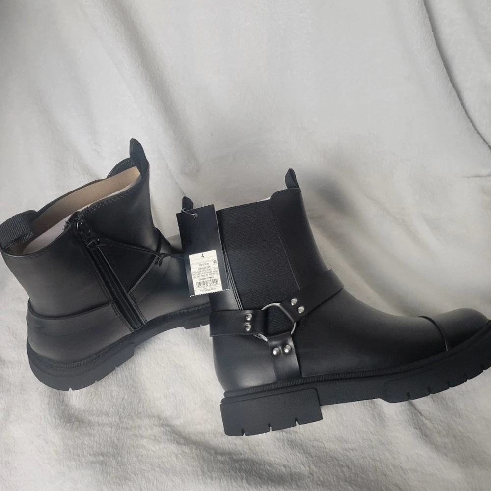 art class Black Lug Sole Chelsea Boots with Side Zipper - Picture 10 of 12